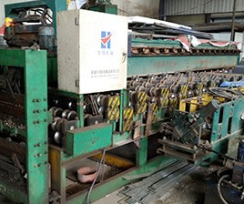 富順達(dá)彩鋼車(chē)間展示